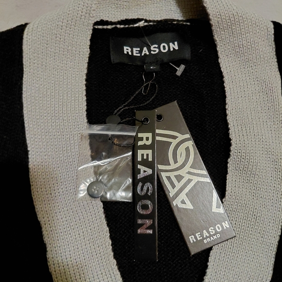 Reason Men's Love Lost Intarsia Knit Graphic Button Up Cardigan Size Large NWT - Picture 6 of 8